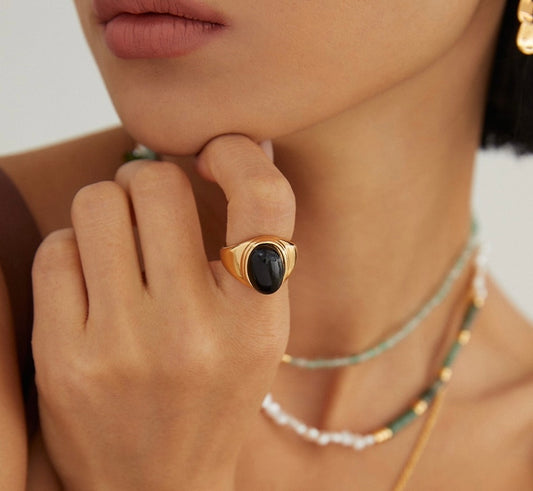 Oval Gemstone Ring|black onyx